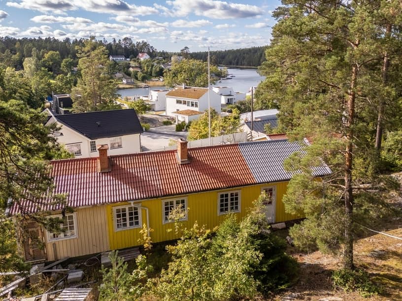 Sjöutsikt mot väster från plats för nybyggnation.